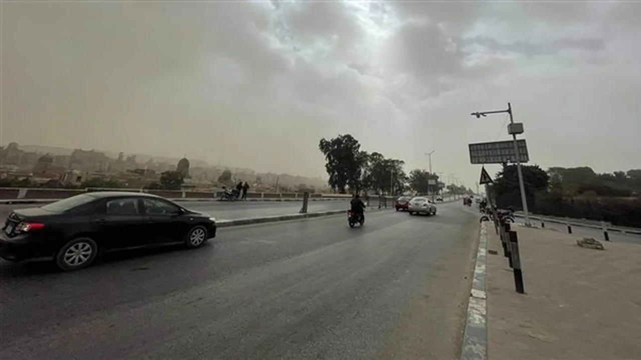 الأرصاد الجوية تكشف توقعات طقس الغد في ظل استمرار انخفاض درجات الحرارة بمصر